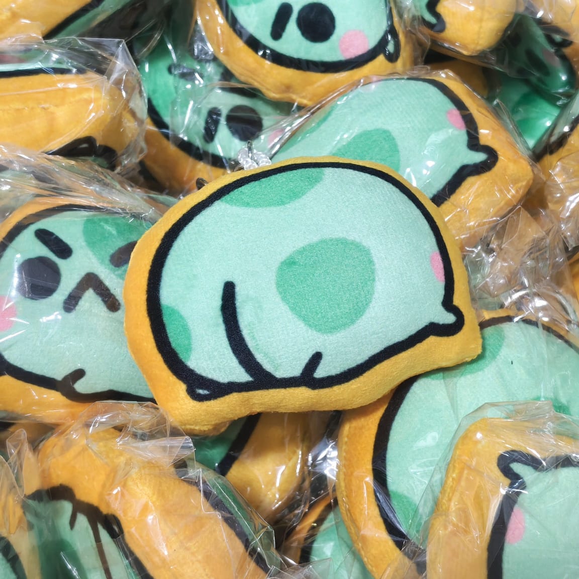 angyfrog squeaky charm