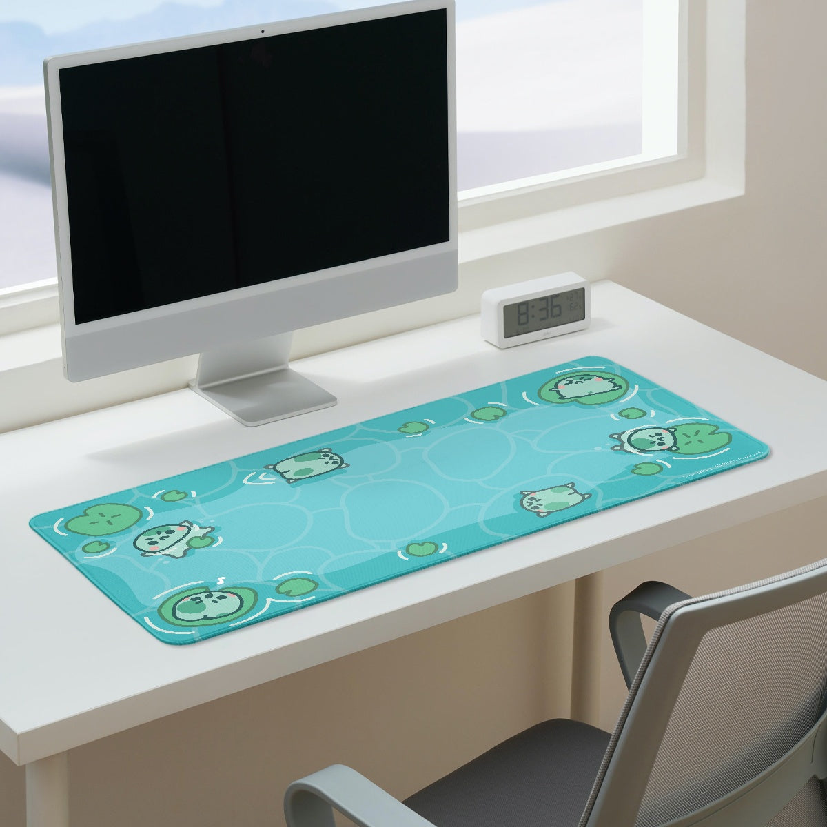 Frogs in a pond desk pad